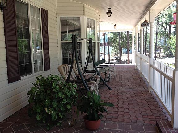 3rd image of 3839 Pioneer Ln