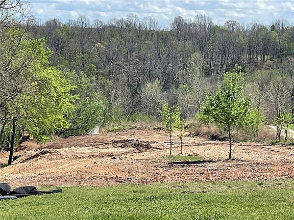 2nd image of 1368 Mountain Ridge Rd