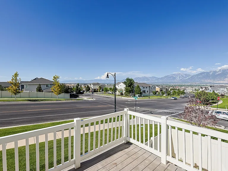 4442 W Lone Shadow Ln — Photo 2