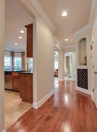 4th image of 5001 Clover Meadows Dr
