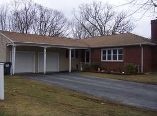 4 Karen Ct, Newburgh, NY 12550