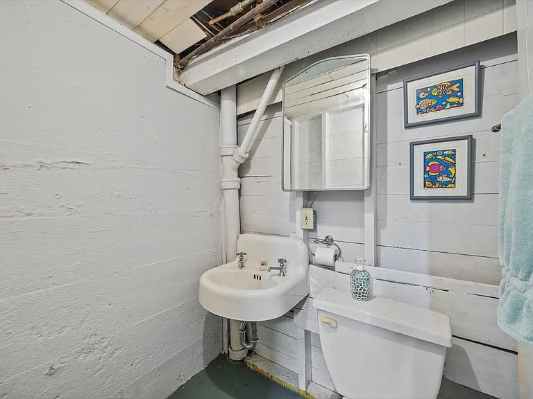 932 Woodrow Ave — Photo 34