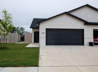 1767 E Decarsky Ct, Derby, KS 67037