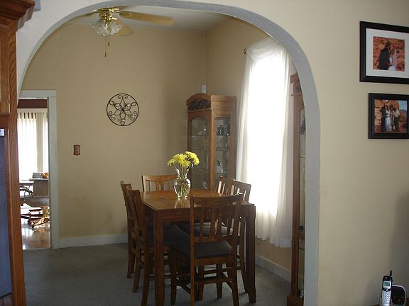 din. Room