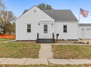 1602 14th Ave, Eldora, IA 50627