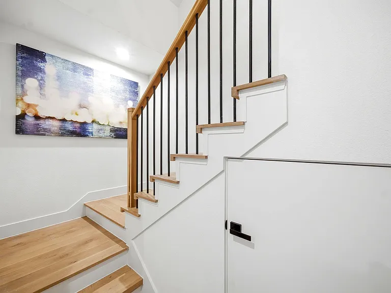 2212 Lou Ellen Ln #C — Photo 10