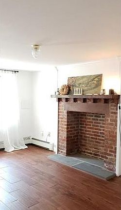 3rd image of 16 E Parmenter St #1