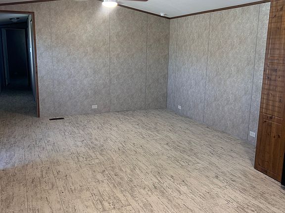 5th image of 2500 Fort Worth Dr Trailer 27