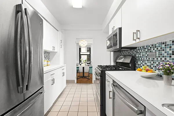 Sold by Compass | media 5