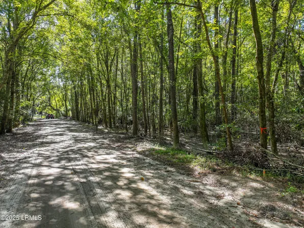 50 Still Shadow Dr, Beaufort, SC 29906