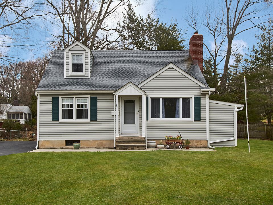 1st image of 39 W Glen Ave