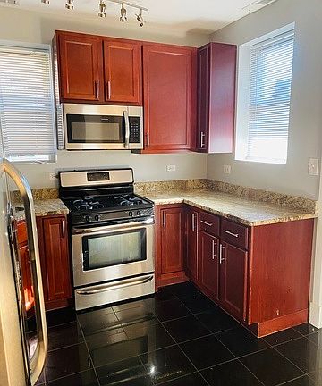 2nd image of 7842 S East End Ave #2S
