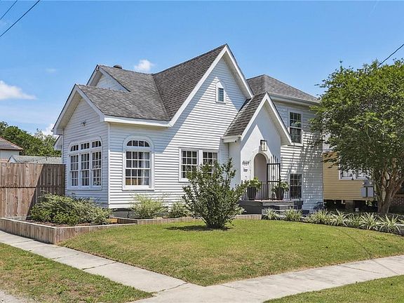 2nd image of 4669 Baccich St