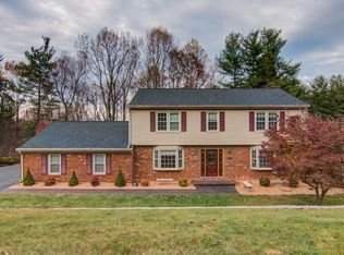 3320 Dawn Cir, Roanoke, VA 24018
