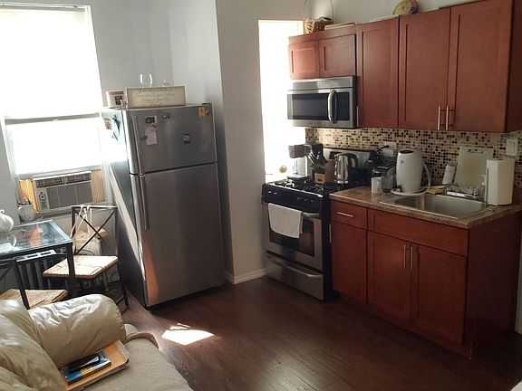4th image of 30-26 43rd St #2