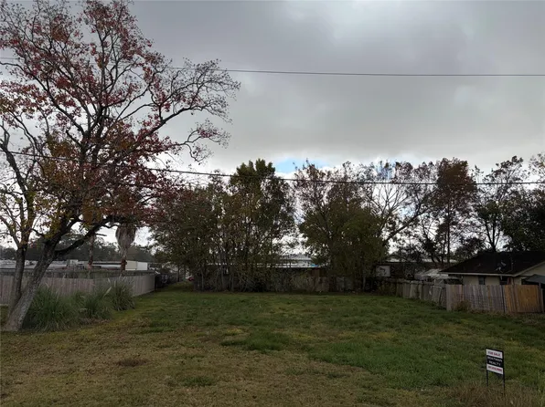 1523 2nd St, League City, TX 77573