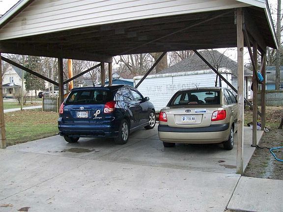 4th image of 924 Wilson Ave