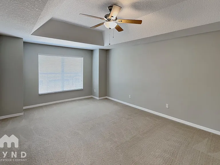 1460 Travertine Ter — Photo 10