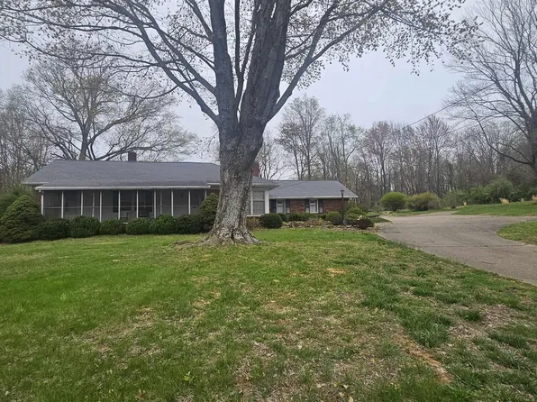 8644 Oak Grove Rd, Newburgh, IN 47630