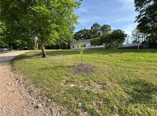 15282 Burgin Valley Rd, Gravette, AR 72736