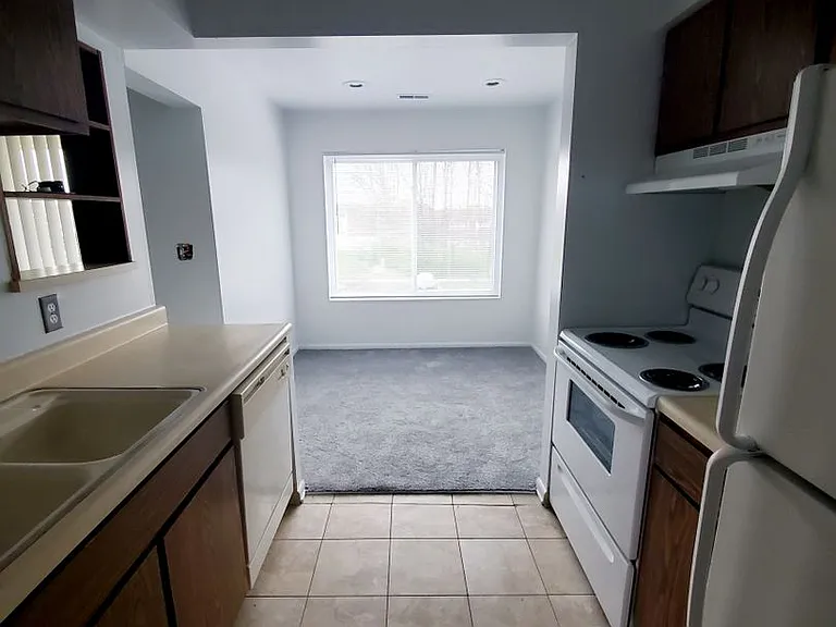 Sugarbush Apartments — Photo 134