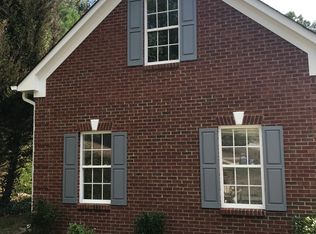 95 Pecan Ln, Oxford, GA