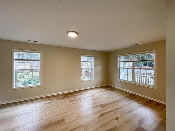 2nd image of 101 Telfare Ln