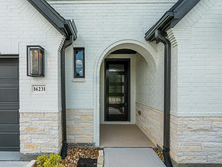 16231 Sheridan River Trl — Photo 3