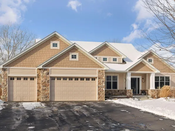 2325 Gold Point, Victoria, MN 55386