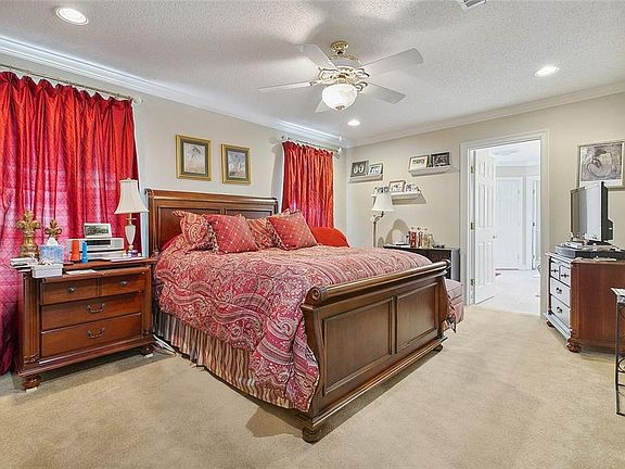 5th image of 107 Grand Oaks Ct