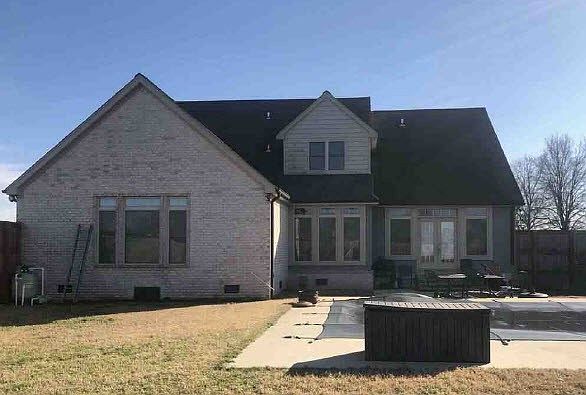 2nd image of 706 Country Club Cir