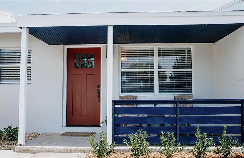 265 W Towne Pl
