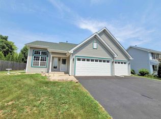 620 Berglund Rd, Pecatonica, IL 61063