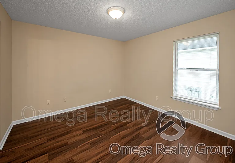 4203 20th St NE #B8 — Photo 15
