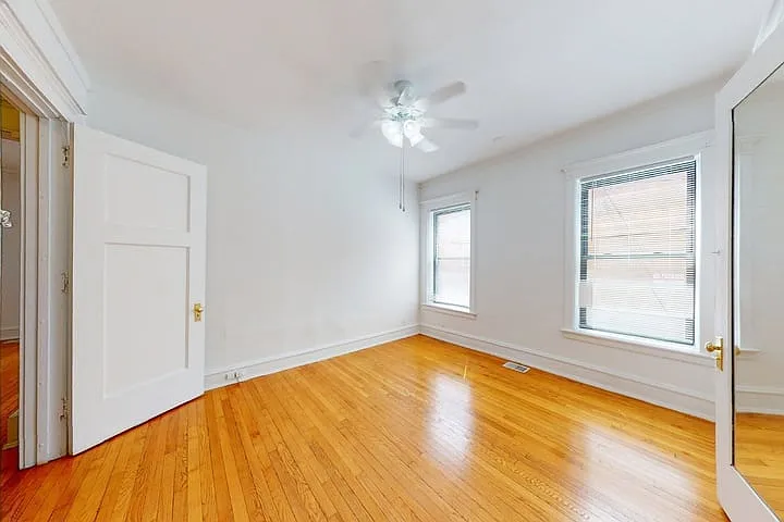 5218-5220 S. Kimbark Avenue — Photo 14