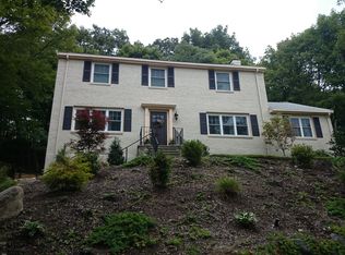 10 Travis Dr, Newton, MA 02467