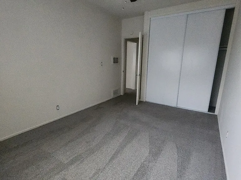 Ivy Place — Photo 8