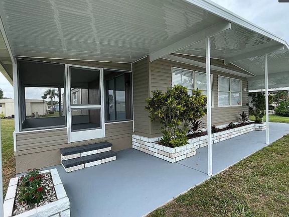 3rd image of 7523 Kings Dr