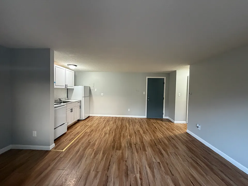 7111 E Main St #2C