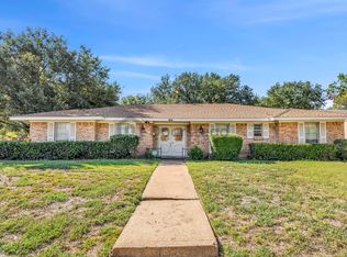 1400 Moss Rose Cir, Irving, TX 75061