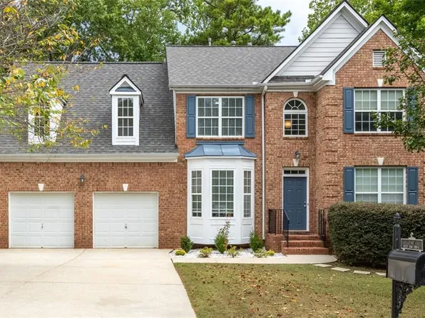 746 Deer Run Dr, Stone Mountain, GA 30087