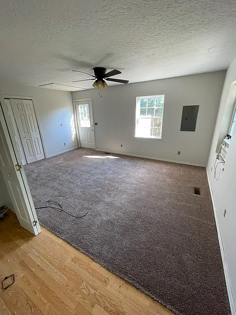 3 bed, 891 sqft, $950 — Photo 3