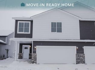 1745 Tobi Ln, Grand Forks, ND 58201