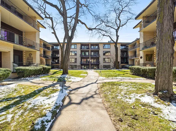 1025 Washington Blvd APT 301, Oak Park, IL 60302