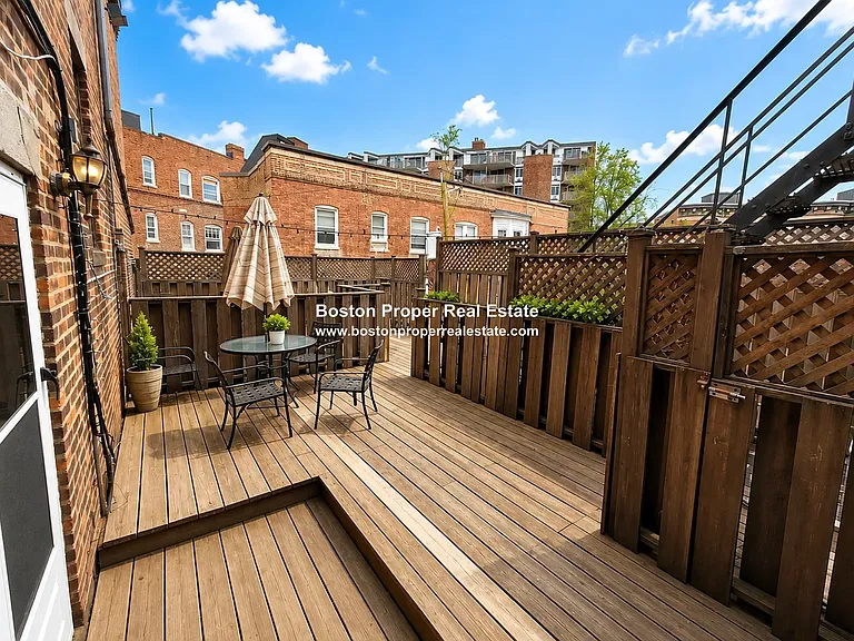 1406 Beacon St #7 — Photo 4