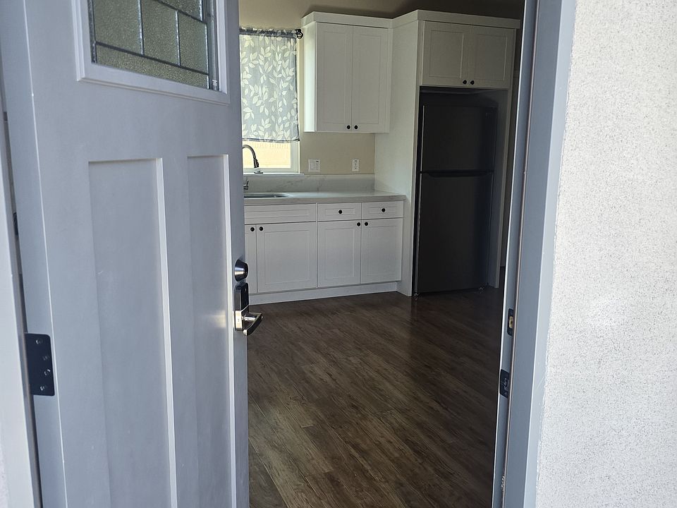 1st image of 9022 Marlene Ave #B