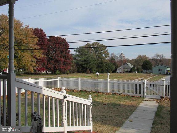 4th image of 1632 Marley Ave