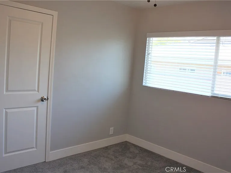 3035 Kathleen St — Photo 25