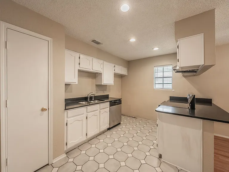 108 Prospector Ct — Photo 7