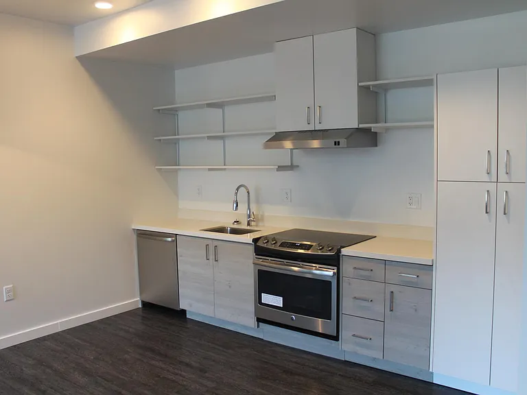 Lents Commons — Photo 6